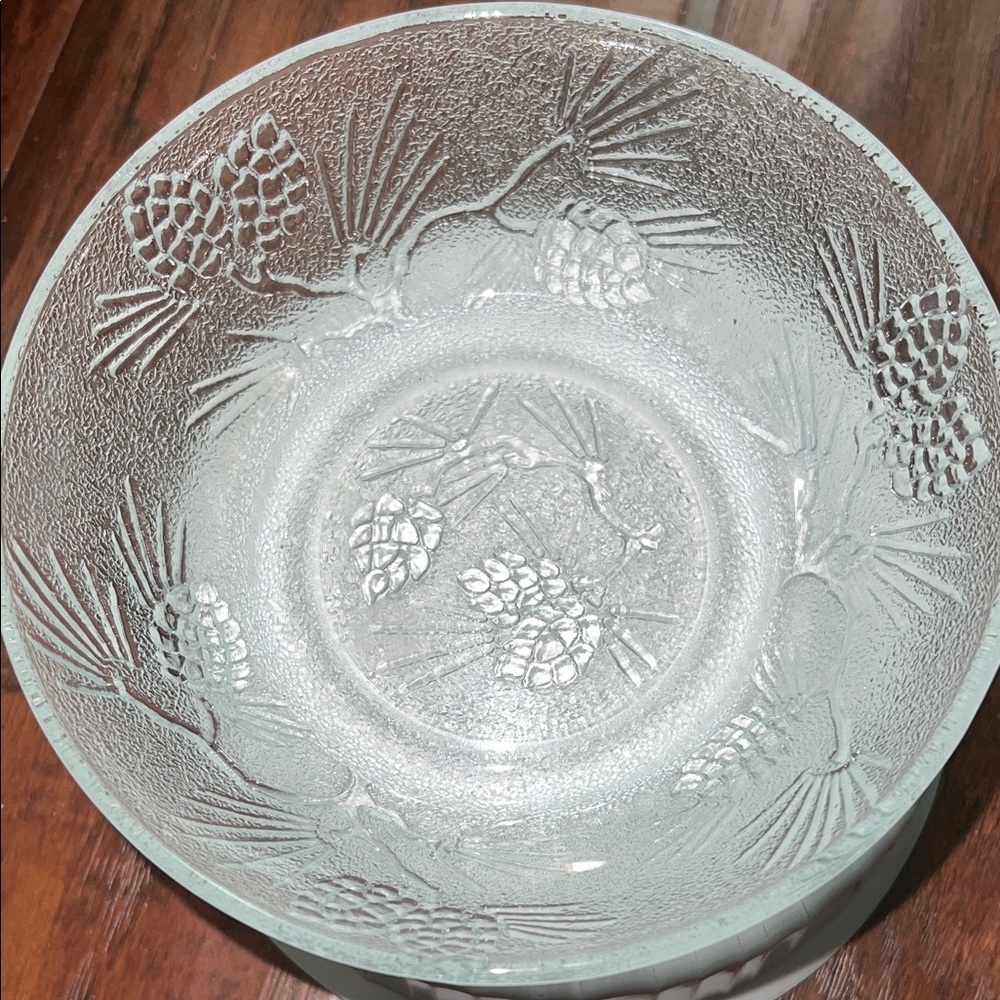 Premium Vintage Tiara Ponderosa Pine Collection Round Bowls (2) $25 - Picture 2 of 4